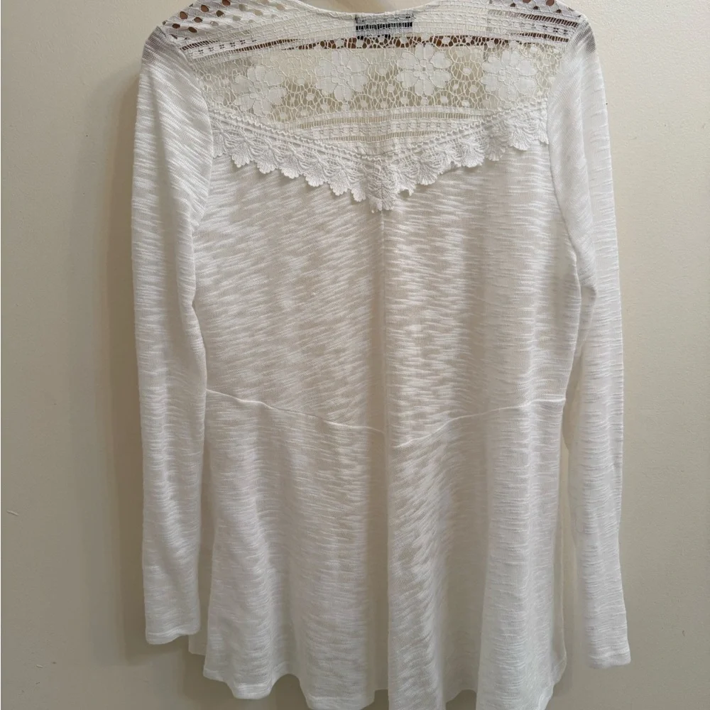 White Lacey Cardigan - Picture 5 of 9